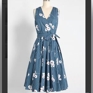Modcloth Blue and White Midi Dress
